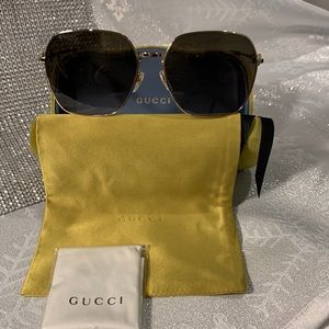 Gucci Sunglasses GG0882SA Gold 002